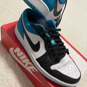 NIKE Air Jordan 1 Retro Low OG - Size 10